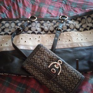 Coach purse and wallet
